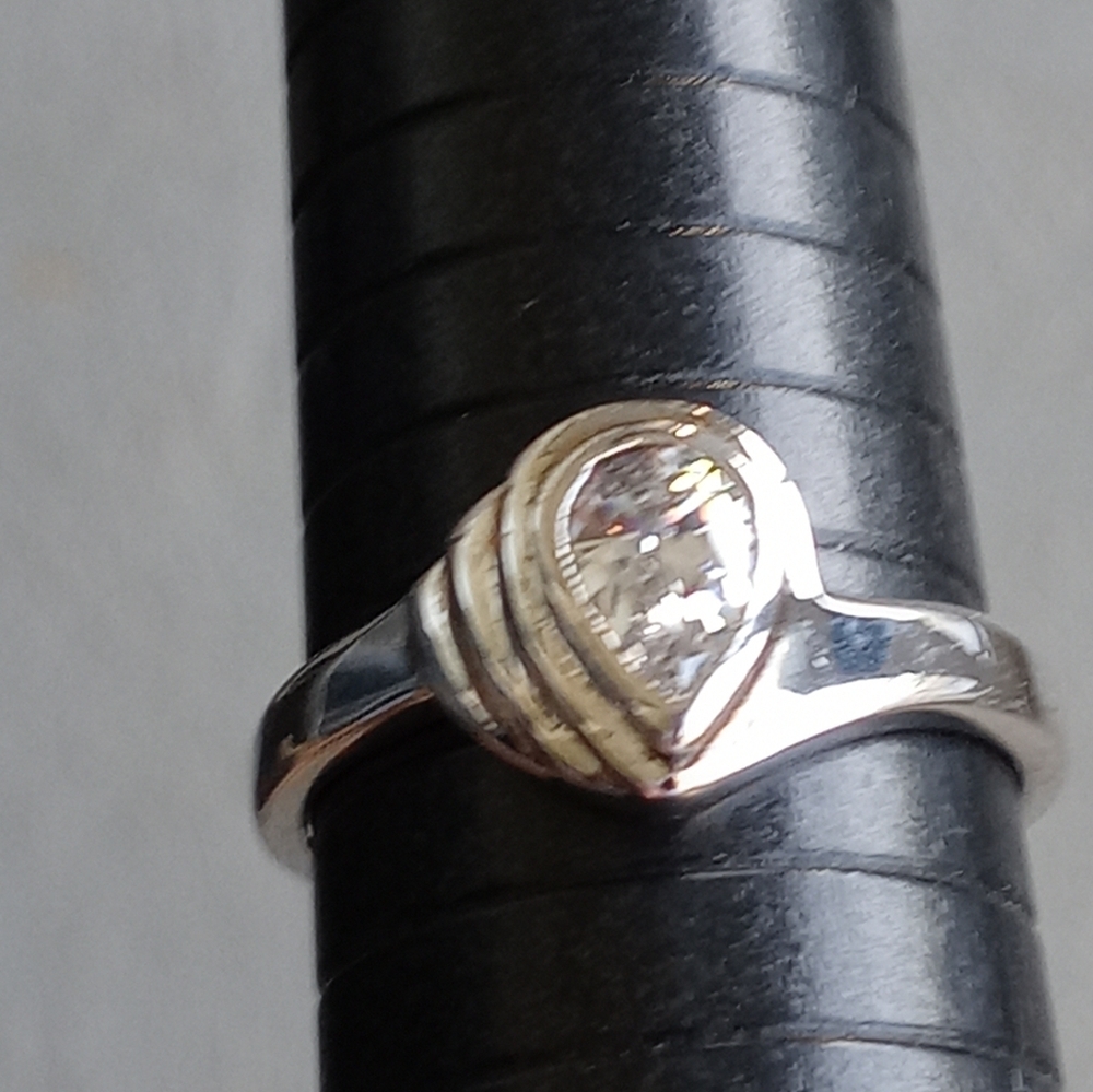 Silver Pear Shape Solitaire Rhinestone size 9.75 - Picture 4 of 4